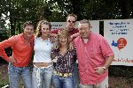 Ossendrecht 16 juli 2005
10 jarig betsaan SBS6. Al het personeel en presentatoren verbouwen astma vakantieresort de luchtballon.
Quinty Trustfull Jurgen Smit Edward v Cuilemborg Fleur v d Kieft en Olav Moll
