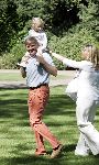 Wassenaar 17 juli 2005
Fotomoment met Maxima Amalia Prins Willem Alexander en Alexia bij hun woning 