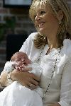 Wassenaar 17 juli 2005
Fotomoment met Maxima Amalia Prins Willem Alexander en Alexia bij hun woning 