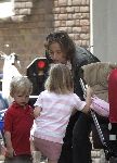 Amsterdam 13 juli 2005
Prinses Marilene met Anna v Vollenhoven Lucas v Vollenhoven en kinderwagen met Felicia