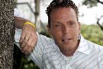 Amsterdam 19 juli 2005
Perspresentatie SBS6 Net5 en Veronica .
Rob Geus met geel bandje