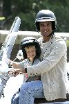 Amsterdam 13 juli 2005
Ruud Gullit met zijn zoon Maxim op vespa scooter