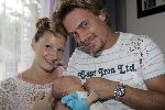 Rotterdam 22 juli 2005
Winston Post en Denise v Rijswijk met hun zoon Jayden