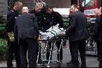 Amsterdam: Het stoffelijk overschot van Herman Brood wordt woensdag bij het Hilton Hotel in Amsterdam weggehaald. Brood pleegde zelfmoord door van het dak van het hotel te springen.