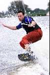Kaagdorp 18 juli 2001
Jeroen Post en Daphne van TMF krijgen waterski-les.