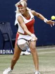 Rosmalen, 22 Juni 2006 Tennis Ordina Open 2006 Brenda Schultz verliest in de kwartfinale met 6-3 en 6-4 van Dinara Safina
© Foto Edwin van Zandvoort
