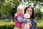 Amsterdam 6 juni 2006
Vertrek Nederlands elftal vanaf het hilton in Amsterdam naar WK.
Dirk kuyt met zijn vrouw Gertrude en dochter Noelle