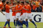 Rotterdam, 5 Juni 2006 Laatste oefeninterland nederlands elftal op weg naar het WK 2006 in Duitsland.
Nederland-Australie, eindstand 1-1
Phillip Cocu, Mark v bommel, Andre Ooijer, Arjen Robben, Ruud v Nistelrooy, Giovanni v Bronckhorst en Robin v Persie blij na de 1-0 van Ruud v Nistelrooy
© Edwin van Zandvoort