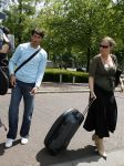 Amsterdam 6 juni 2006
Vertrek Nederlands elftal vanaf het hilton in Amsterdam naar WK.
Ruud v Nistelrooij met zijn zwangere vrouw Leontien
