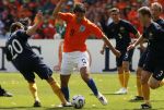 Rotterdam, 5 Juni 2006 Laatste oefeninterland nederlands elftal op weg naar het WK 2006 in Duitsland.
Nederland-Australie, eindstand 1-1
Ruud v Nistelrooy
© Edwin van Zandvoort