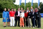 Valkenswaard, 4 Juni 2006
Finaledag KLM Ladies Open 2006 Eindhovensche Golf
De winnares uit Frankrijk, Stephanie Arricau met de organisatie
