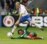 Eindhoven, 2 Juni 2006 Vriendschappelijke interland op weg naar het WK 2006 tussen Nederland-Mexico, eindstand 2-1
Tim de Cler
© Foto Edwin van Zandvoort