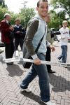 Amsterdam 6 juni 2006
Vertrek Nederlands elftal vanaf het hilton in Amsterdam naar WK.
Wesley sneijder met krukken