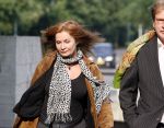 Amsterdam 31 mei 2007
Belinda Meuldijk met advocaat bij de rechtbank van Amsterdam waar ze een rechtzaak heeft tegen weekblad prive.