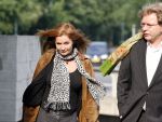 Amsterdam 31 mei 2007
Belinda Meuldijk met advocaat bij de rechtbank van Amsterdam waar ze een rechtzaak heeft tegen weekblad prive.