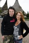 Kaatsheuvel 16 juni 2007
Belinda Meuldijk met zoon Yoshi en vriend Thierry Duval in de efteling.