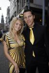 Amsterdam 6 juni 2007
dj Tiesto met oorbel met zijn nieuwe vriendin Stacey bij de opening van zijn nieuwe zaak Cineac in Amsterdam.