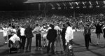 PSV winnaar Europacup 1988
met Erik Gerets, Ivan Nielsen en Eddy Dubbelboer ( geheel rechts op de foto )Hans Gilhaus, Soren Lerby Kees Ploegsma Patrick lodewijks Addick Koot Dr. Carel v d Brekel Voorzitter Jacques Ruts en Harry v Raaij