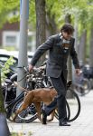 Amsterdam 12 mei 2007
Edwin de Roy v Zuijdewijn met hond in bakfiets.