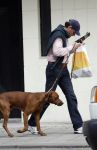 Amsterdam 30 mei 2007
Amsterdam 30 mei 2007
Edwin de Roy v Zuydewijn met zijn hond op straat.