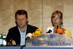 Amsterdam 7 juni 2007
De ouders van de ontvoerde Madeleine Mc Cann geven persconferentie in het Hilton. Gerry en Kate Mc Cann zijn op doorreis in Europa om overal aandacht te krijgen voor de ontvoering.