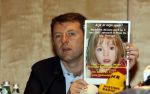 Amsterdam 7 juni 2007
De ouders van de ontvoerde Madeleine Mc Cann geven persconferentie in het Hilton. Gerry en Kate Mc Cann zijn op doorreis in Europa om overal aandacht te krijgen voor de ontvoering.