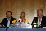 Amsterdam 7 juni 2007
De ouders van de ontvoerde Madeleine Mc Cann geven persconferentie in het Hilton. Gerry en Kate Mc Cann zijn op doorreis in Europa om overal aandacht te krijgen voor de ontvoering.