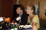 Amsterdam 7 juni 2007
De ouders van de ontvoerde Madeleine Mc Cann geven persconferentie in het Hilton. Gerry en Kate Mc Cann zijn op doorreis in Europa om overal aandacht te krijgen voor de ontvoering.