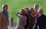 Apeldoorn, 3 Januari 1998
Koningin Beatrix verwelkomt haar twee zussen Prinses Margriet en Prinses Irene, verder haar zoon Prins willem alexander en haar man Prins Claus