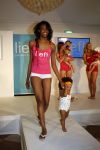 Ouderkerk aan de Amstel 24 mei 2007
presentatie kinderkleding lijn Lief van Geert Hoes.