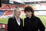 Amsterdam 15 mei 2007
Presentatie dvd voetbalvrouwen in de amsterdam arena. Melline Mollerus en Maeve v d Steen