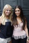 Amsterdam 15 mei 2007
Yolanthe Cabau v Kasbergen en Monique Smit bij de fhm verkiezing babe v h jaar.