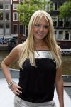 Amsterdam 15 mei 2007
Yolanthe Cabau v Kasbergen en Monique Smit bij de fhm verkiezing babe v h jaar.