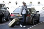 Schiphol 20 juni 2007
Rossana Lima zwanger brengt haar vriend Patrick Kluivert naar Schiphol. Patrick gng naar Dubai voor een voetvolley tournooi.