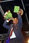 Amsterdam, 29 november 2007
Huldiging AJAX-Selektie t.g.v. het behalen van de wereldtitel in Japan,
Patrick Kluivert met de beker