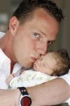 Capelle aan de Ijssel 12 juni 2007
Rob Geus met zijn vrouw en hun baby / dochter Esmee.