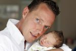 Capelle aan de Ijssel 12 juni 2007
Rob Geus met zijn vrouw en hun baby / dochter Esmee.