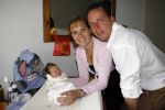 Capelle aan de Ijssel 12 juni 2007
Rob Geus met zijn vrouw en hun baby / dochter Esmee.