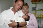 Capelle aan de Ijssel 12 juni 2007
Rob Geus met zijn vrouw en hun baby / dochter Esmee.