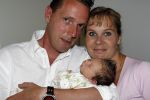 Capelle aan de Ijssel 12 juni 2007
Rob Geus met zijn vrouw en hun baby / dochter Esmee.