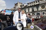 Brescia 17 mei 2007
Start van de 80e mille miglia. State of art is daar een van de sponsors.Victor Muller met zijn verloofde Annette