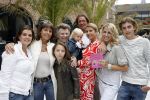 Naarden 21 mei 2007
Presentatie boek Supermom's stijlgids van Vivian Ewbank Reijs in het Arsenaal. Vivian met familie