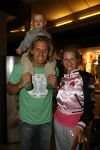 Schiphol 14 mei 2007
Winston Post zijn vrouw Denise en zoontje Jayden komen terug van vakantie.