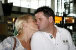 Schiphol 19 juni 2007
Wolter Kroes en zijn vrouw Tessa vertrekken vanaf Schiphol voor hun huwelijksreis naar Aruba.