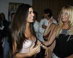 Amsterdam 15 mei 2007
Yolanthe Cabau v Kasbergen en Monique Smit bij de fhm verkiezing babe v h jaar.
