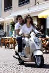 Volendam 20 juni 2007
Jan Smit en Yolanthe Cabau v Kasbergen  op scooter op de dijk