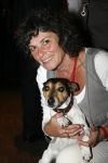 Amsterdam 15 mei 2007
Presentatie wijn van Ilja Gort in ijscafe. Yvonne Kroonenberg met hond