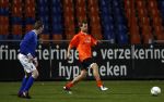 Volendam 24 maart 2009
Artiesten volendam waaronder Jan Smit en Simon Keizer voetballen in het stadion van Volendam tegen oa Mental Theo nabuurs Grad Damen en Rashid. Dick Jol is de scheidsrechter. Uiteindelijk wint brabant met 2-4. zanger 3J's
Peter Smulders bv