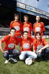 Volendam 20 mei 2009
Jan Smit Nick en Simon en de 3J's worden volgend seizoen onder de naam Votown de nieuwe hoofdsponsor van voetbalclub Volendam.
Peter Smulders bv