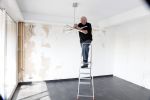 Vlaardingen 2 april 2009
Aad v Toor aan het klussen in zijn nieuwe appartement.
Peter Smulders bv